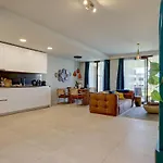 Peaceful With Views And Garden דירה אסטפונה