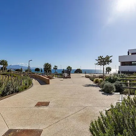 דירה Peaceful With Views And Garden אסטפונה