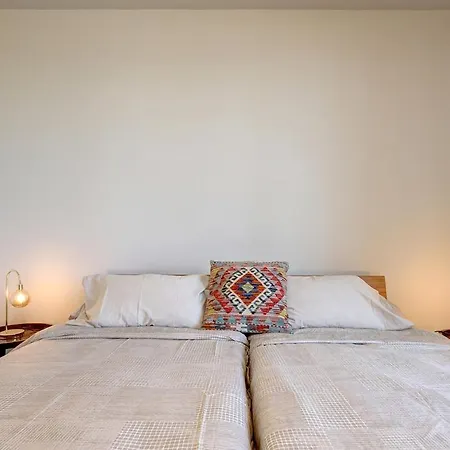Peaceful With Views And Garden Appartement Estepona